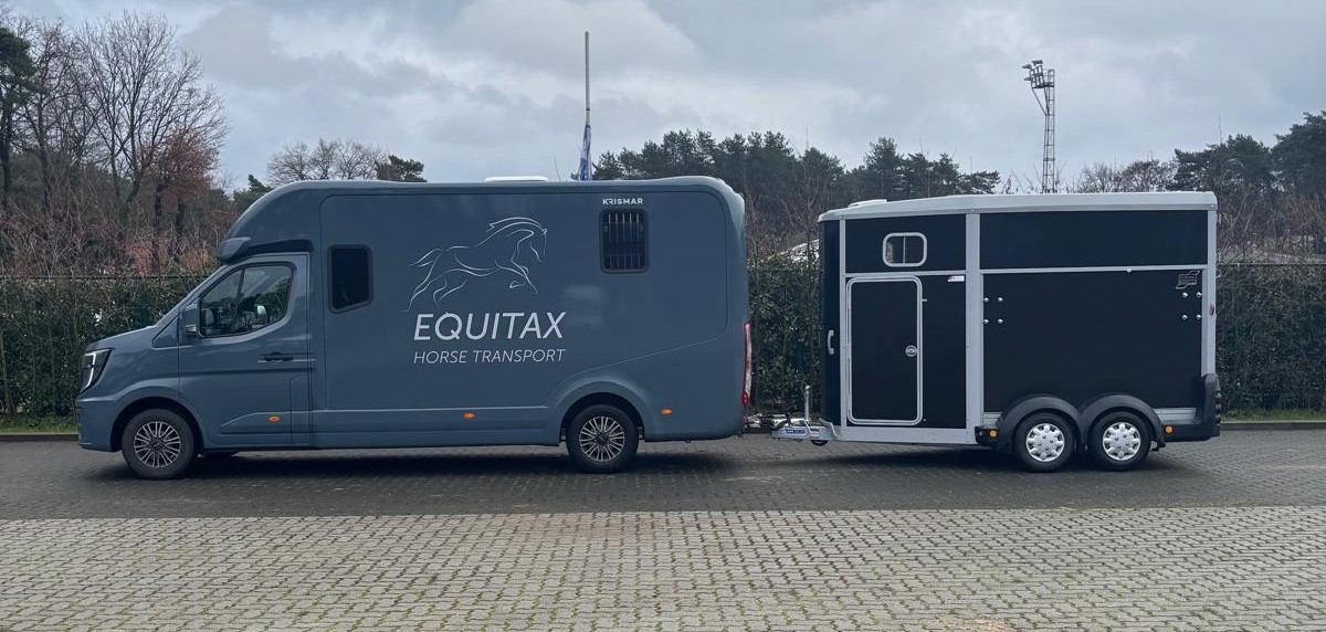 Horsebox + Trailer